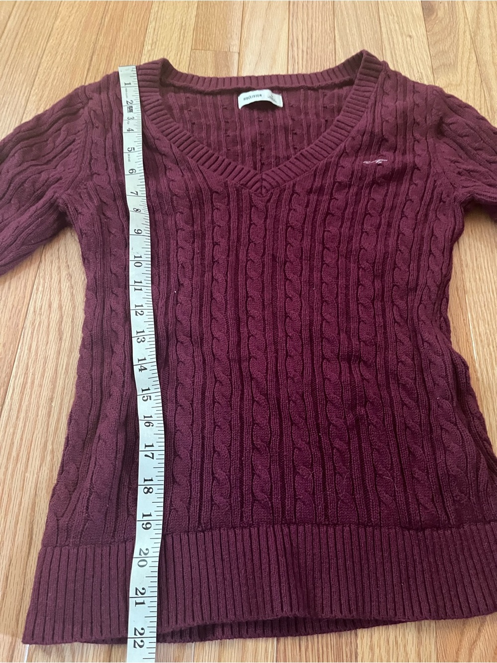 Hollister Cable Knit Icon V Neck Sweater Medium Burgundy Preppy Quiet Luxury - Picture 5 of 8
